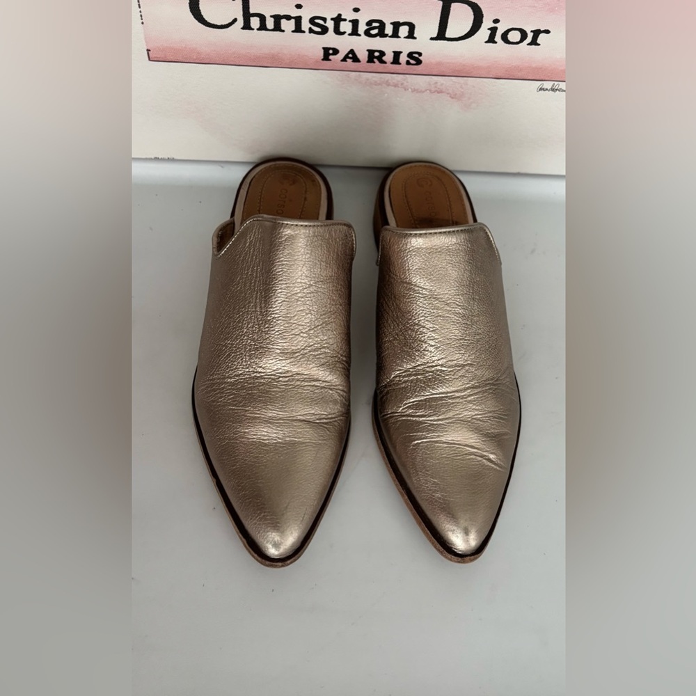 Corso Como Dylan Pointy Toe Mule Metallic Gold Leather Short Wood Heels Size 7 - Picture 3 of 11